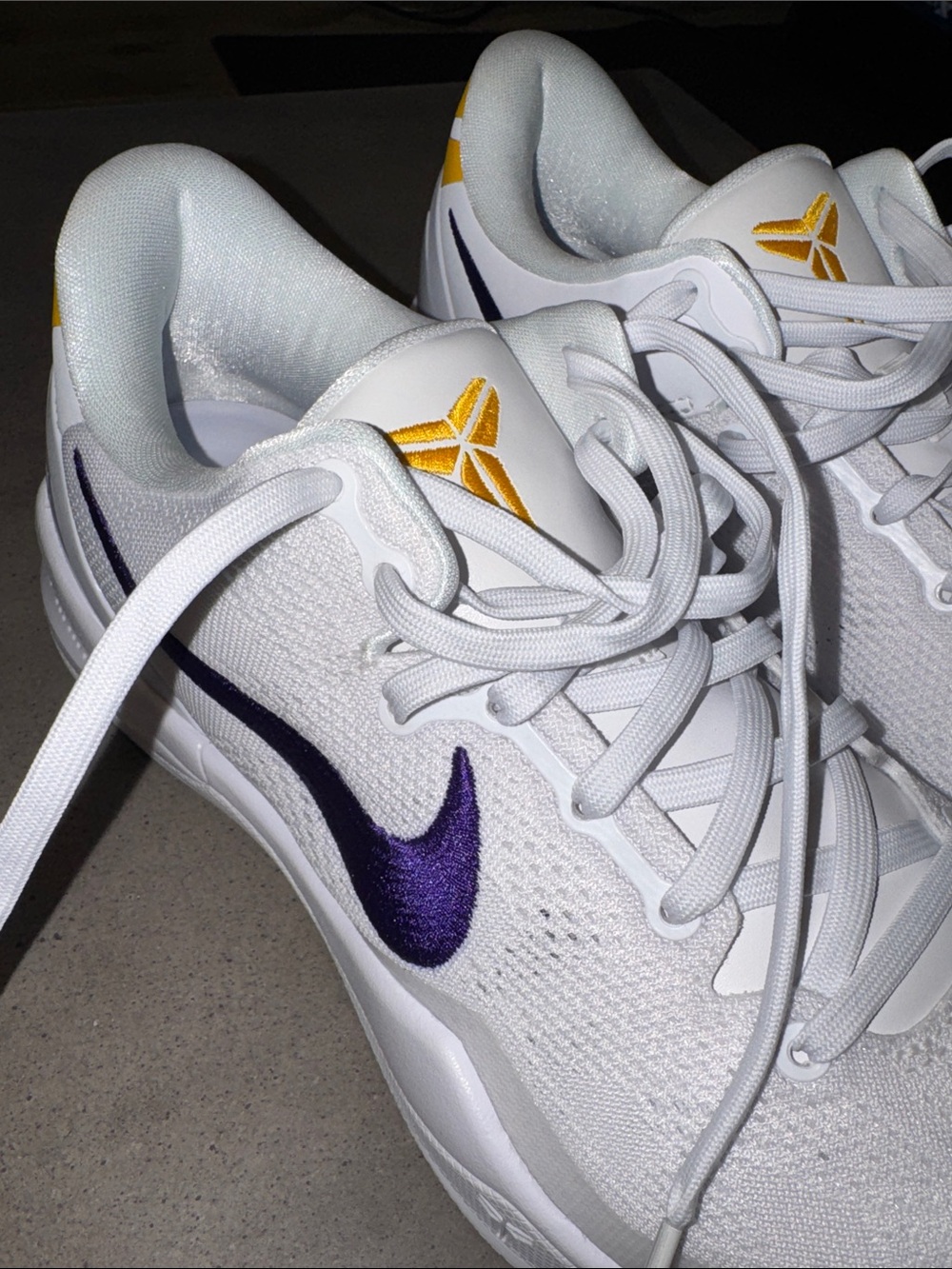 Nike Kobe VIII Protro Basketball  Shoes White Gold Purple Men's Size 9.5 NWT